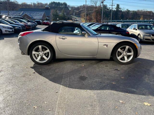 2006 Pontiac Solstice 2dr Convertible
