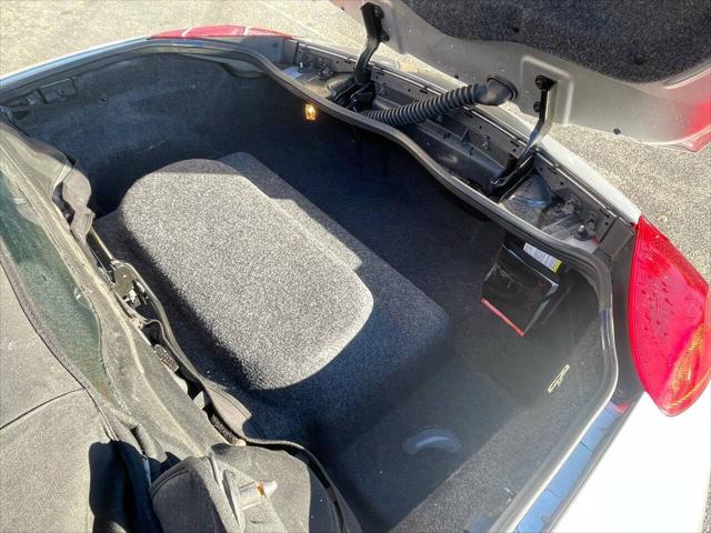 2006 Pontiac Solstice 2dr Convertible
