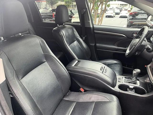 2015 Toyota Highlander Limited V6