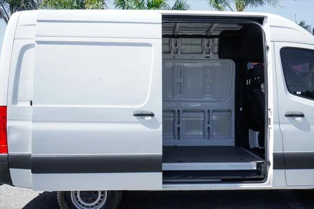 2020 Mercedes-Benz Sprinter 1500 Standard Roof I4