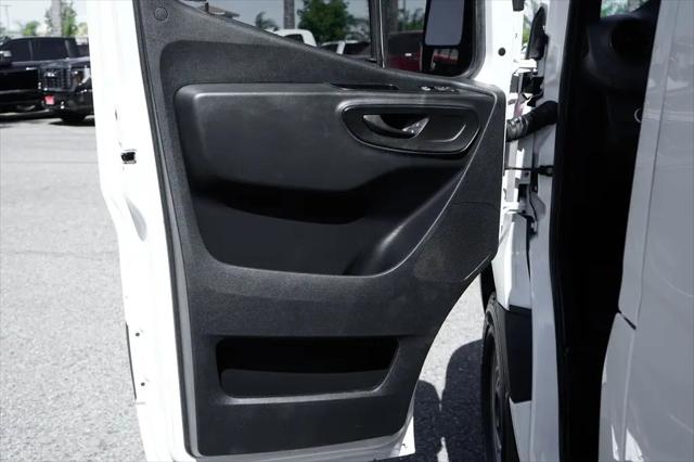 2020 Mercedes-Benz Sprinter 1500 Standard Roof I4