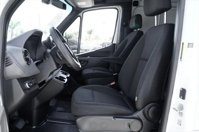 2020 Mercedes-Benz Sprinter 1500 Standard Roof I4