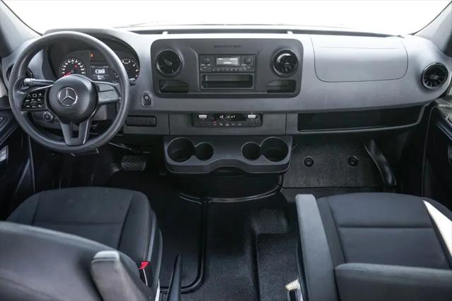 2020 Mercedes-Benz Sprinter 1500 Standard Roof I4