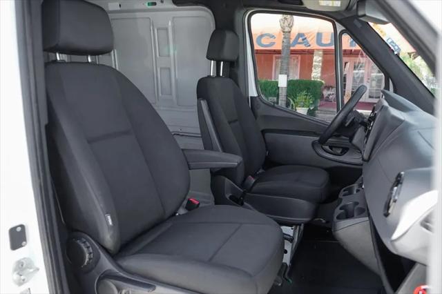 2020 Mercedes-Benz Sprinter 1500 Standard Roof I4