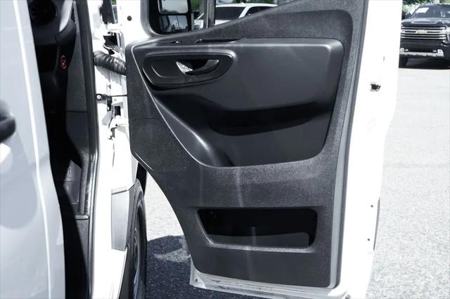 2020 Mercedes-Benz Sprinter 1500 Standard Roof I4