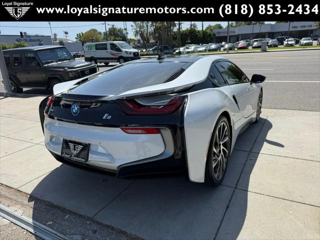 2016 BMW i8 2dr Cpe