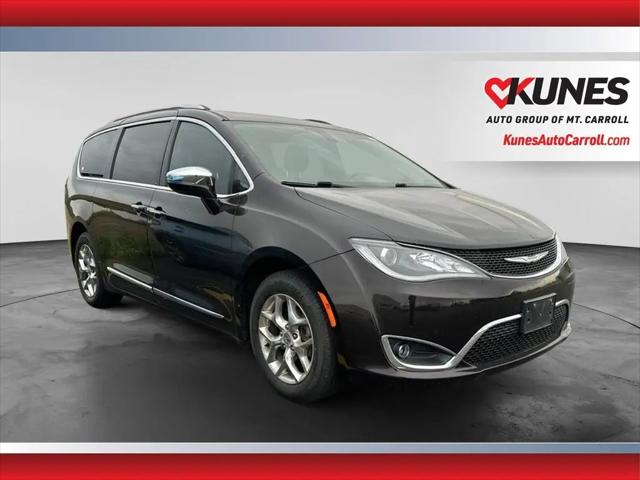 2017 Chrysler Pacifica Limited for sale in Mount Carroll, IL