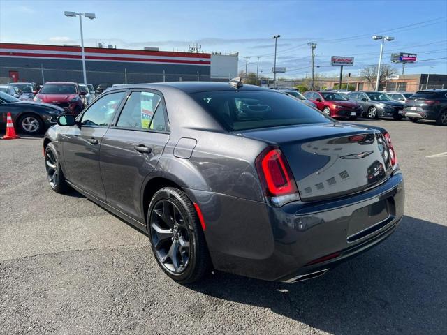 2021 Chrysler 300 300S