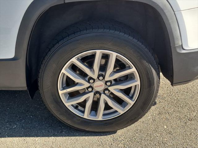 2017 GMC Acadia SLE-2
