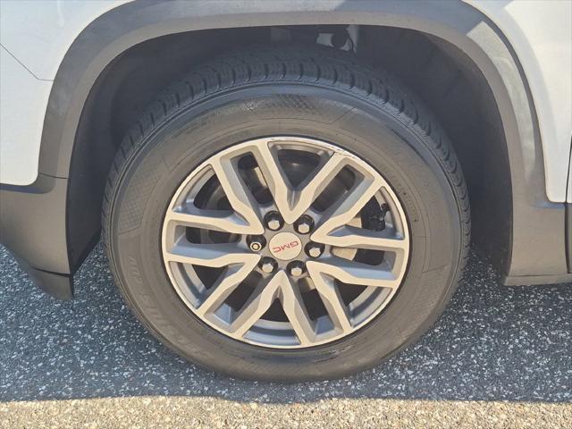 2017 GMC Acadia SLE-2