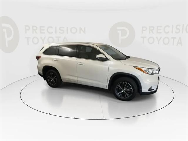 2016 Toyota Highlander XLE V6