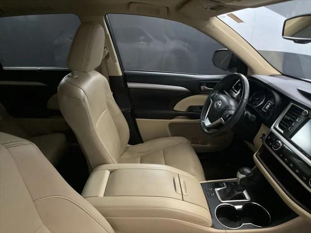 2016 Toyota Highlander XLE V6