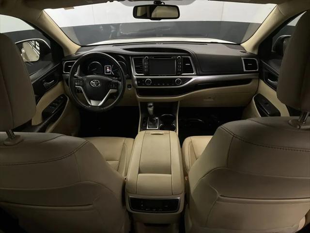 2016 Toyota Highlander XLE V6