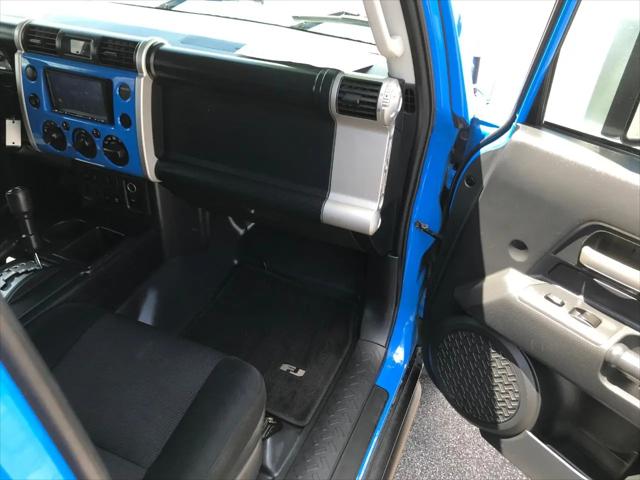 2007 Toyota FJ Cruiser 2WD 4dr Auto (Natl)