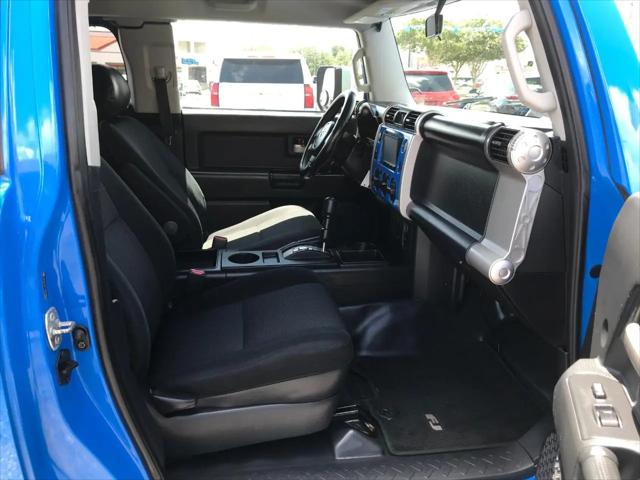 2007 Toyota FJ Cruiser 2WD 4dr Auto (Natl)