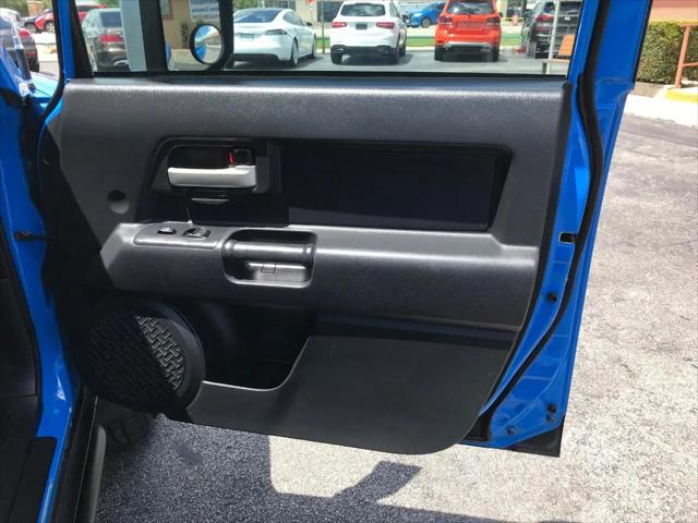 2007 Toyota FJ Cruiser 2WD 4dr Auto (Natl)