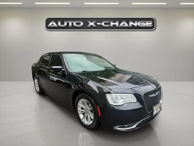 2021 Chrysler 300 Touring L