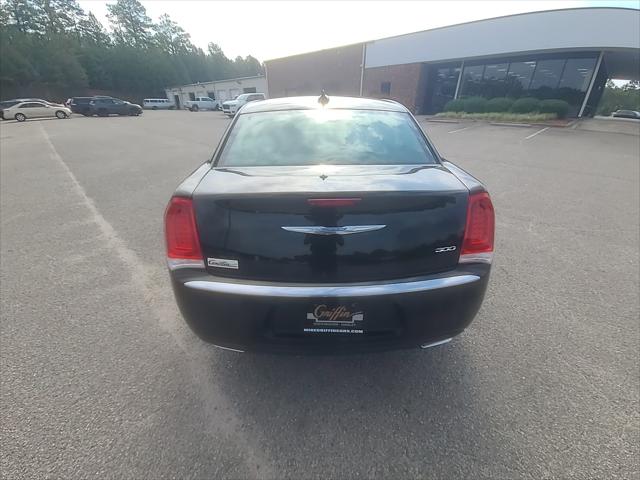 2018 Chrysler 300 Touring
