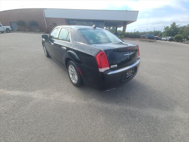 2018 Chrysler 300 Touring