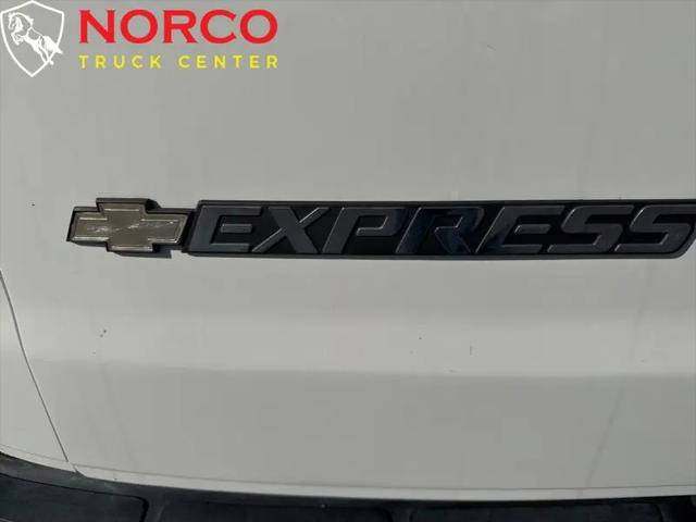 2017 Chevrolet Express Work Van