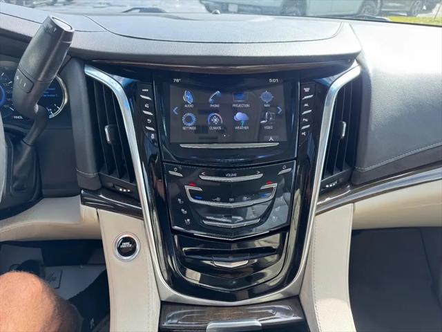 2019 Cadillac Escalade ESV Luxury