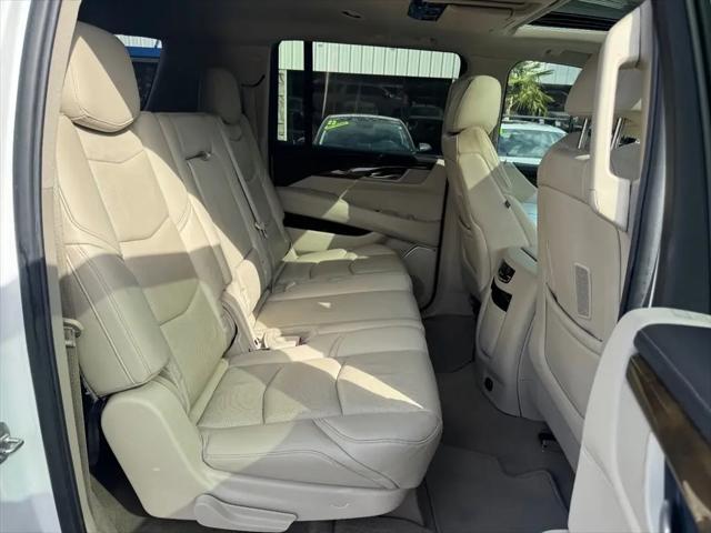2019 Cadillac Escalade ESV Luxury