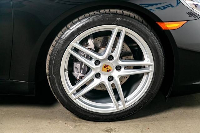 2017 Porsche 911 Carrera