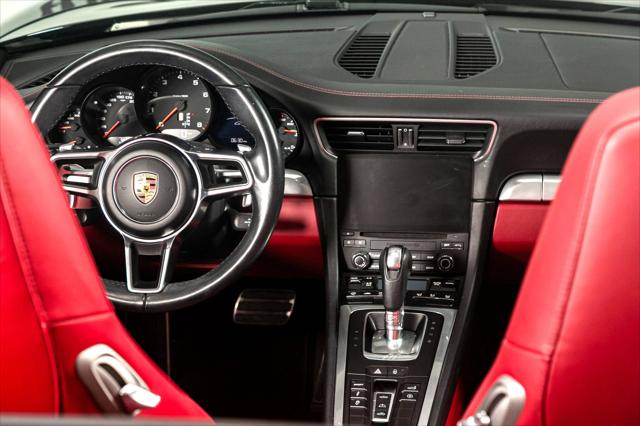 2017 Porsche 911 Carrera