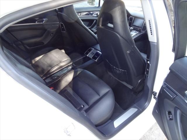 2011 Porsche Panamera 4