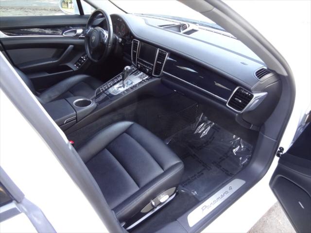 2011 Porsche Panamera 4