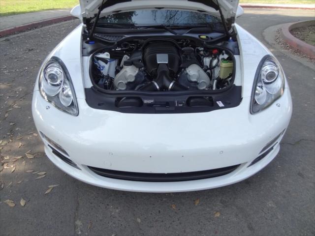 2011 Porsche Panamera 4