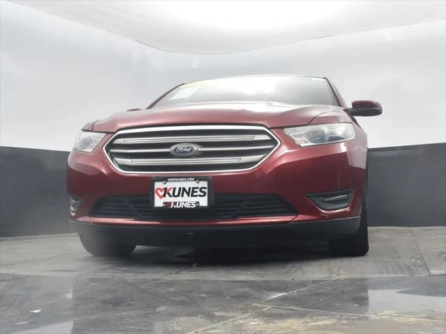 2015 Ford Taurus SEL