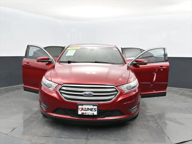 2015 Ford Taurus SEL