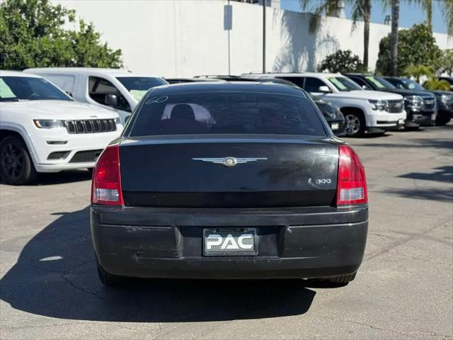 2007 Chrysler 300 4dr Sdn 300 RWD