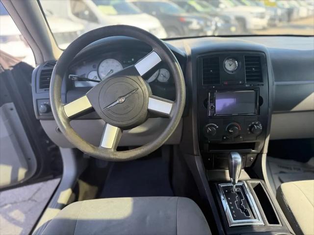 2007 Chrysler 300 4dr Sdn 300 RWD