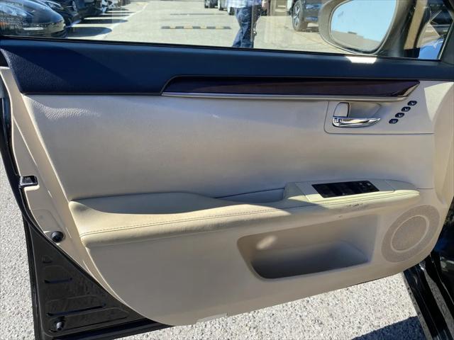 2013 Lexus ES 350 4dr Sdn