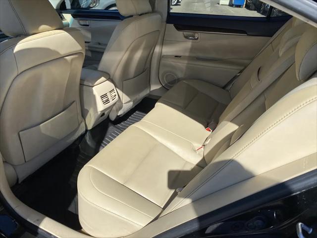 2013 Lexus ES 350 4dr Sdn