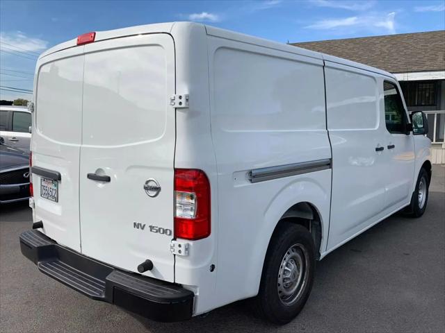 2016 Nissan 1500 S V6