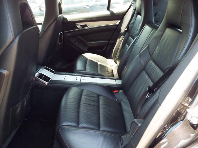 2010 Porsche Panamera 4S