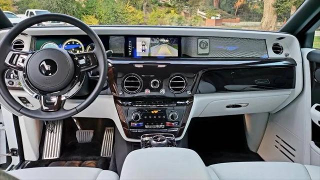 2019 Rolls-Royce Phantom Extended Wheelbase Sedan