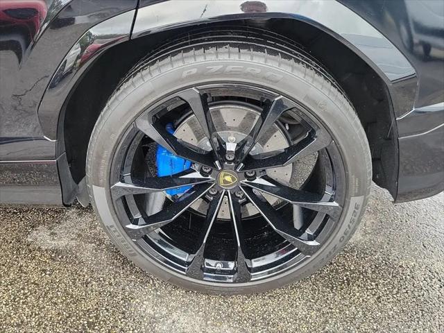 2019 Lamborghini Urus AWD