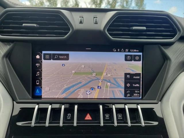 2019 Lamborghini Urus AWD