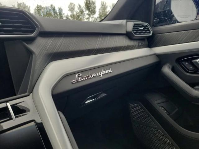 2019 Lamborghini Urus AWD