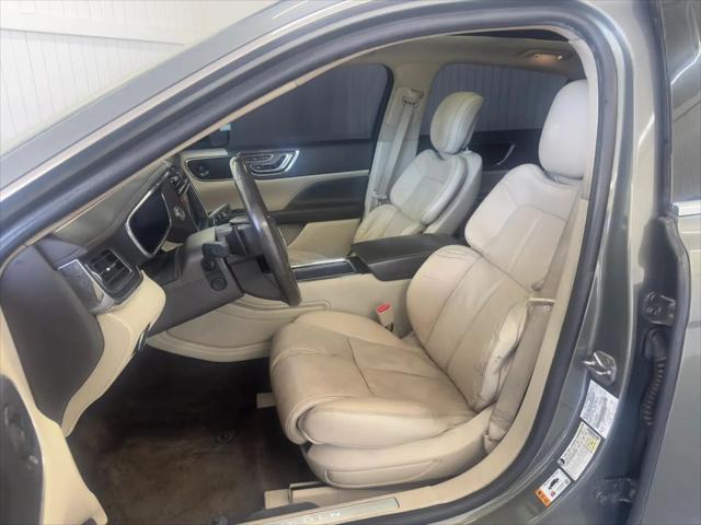 2017 Lincoln Continental Select
