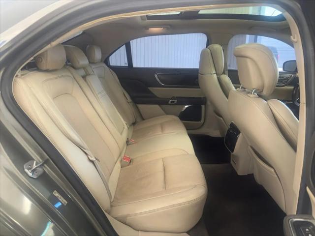 2017 Lincoln Continental Select