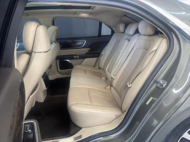2017 Lincoln Continental Select