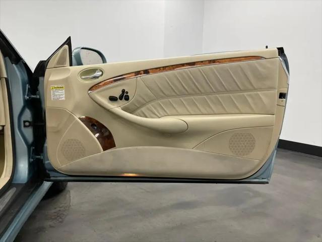 2004 Mercedes-Benz CLK-CLASS Cabriolet 5.0L