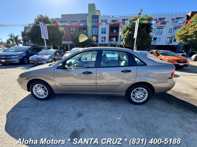2005 Ford Focus ZX4