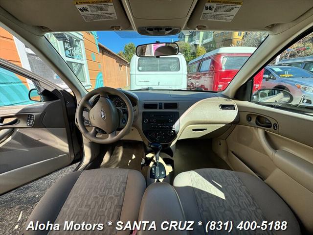 2005 Ford Focus ZX4