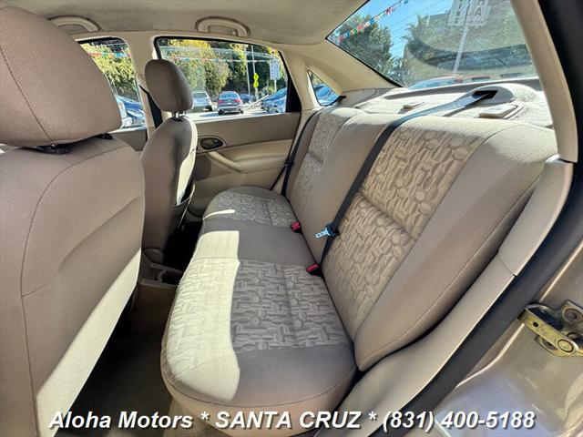 2005 Ford Focus ZX4